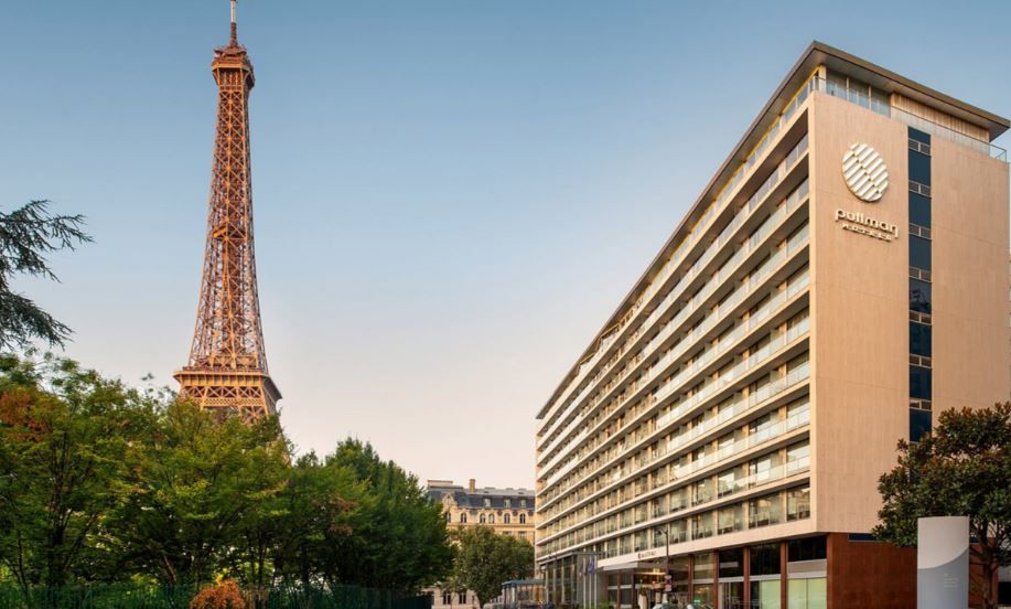 the pullman hotel eiffel tower        
        <figure class=